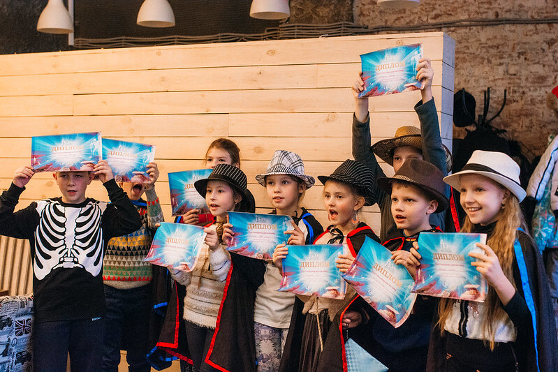 Как отметить Новый год классом — идеи для младших школьников в Геленджике